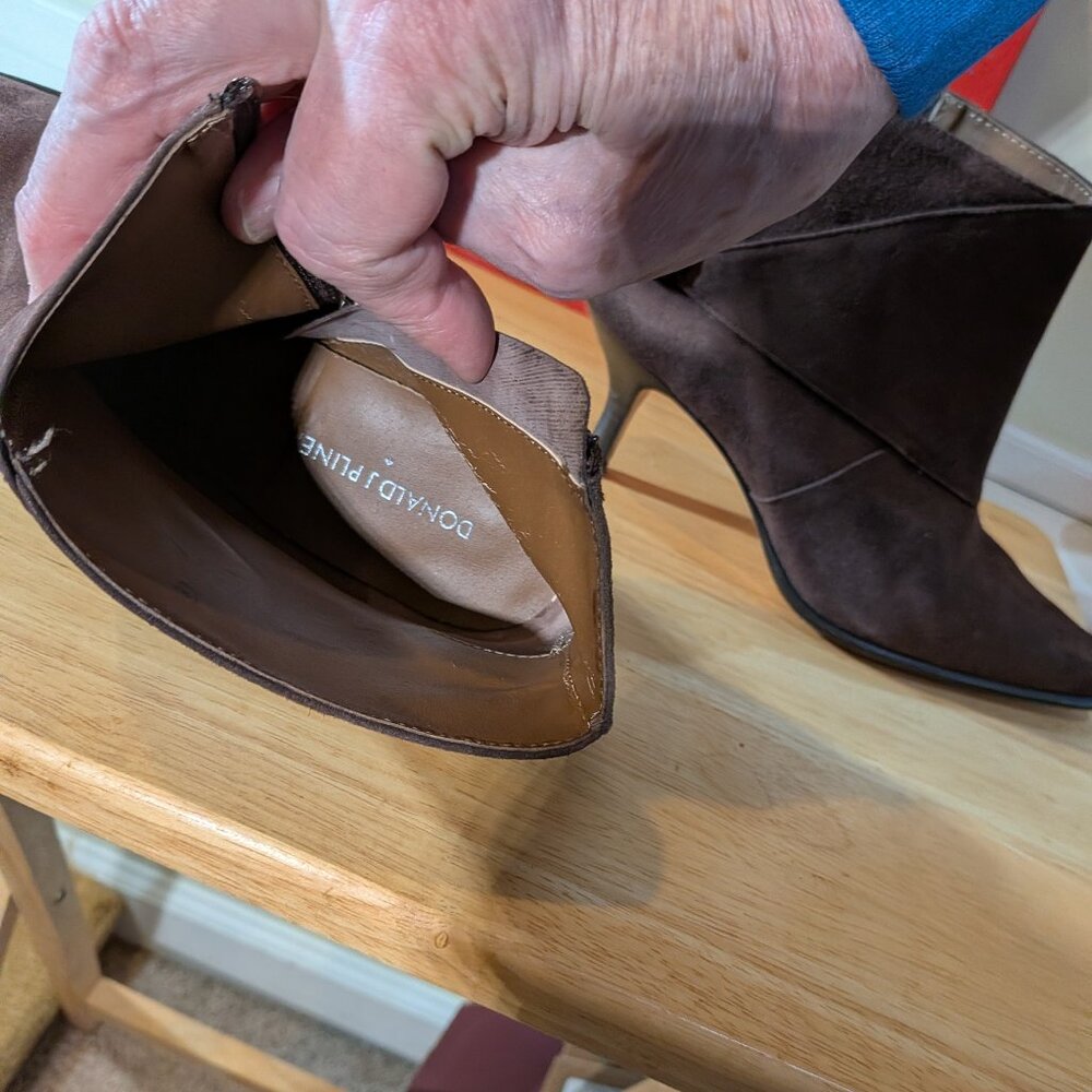 Donald Pliner booties - Picture 7 of 11